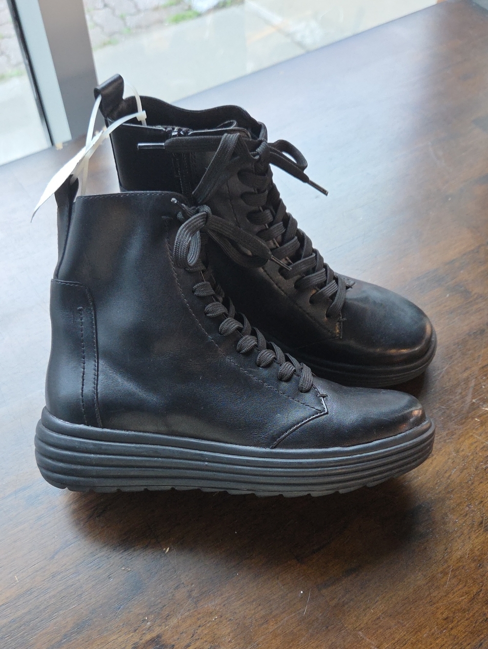 Geox Size 5 Women's Black Leather Boots